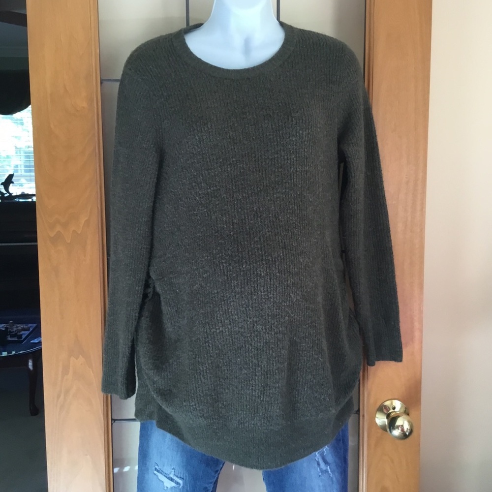 Maternity sweater